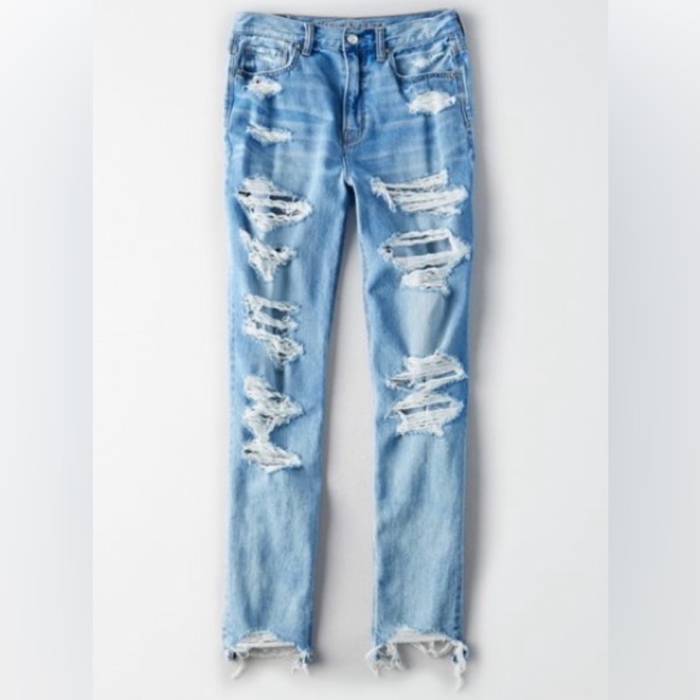 AMERICAN EAGLE Blue Ripped Mom Jeans, size 16